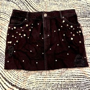 H&M black denim skirt with pearls Size 6